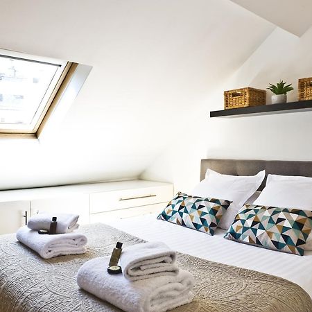 Pick A Flat'S Apartments In Batignolles - Rue Biot パリ エクステリア 写真
