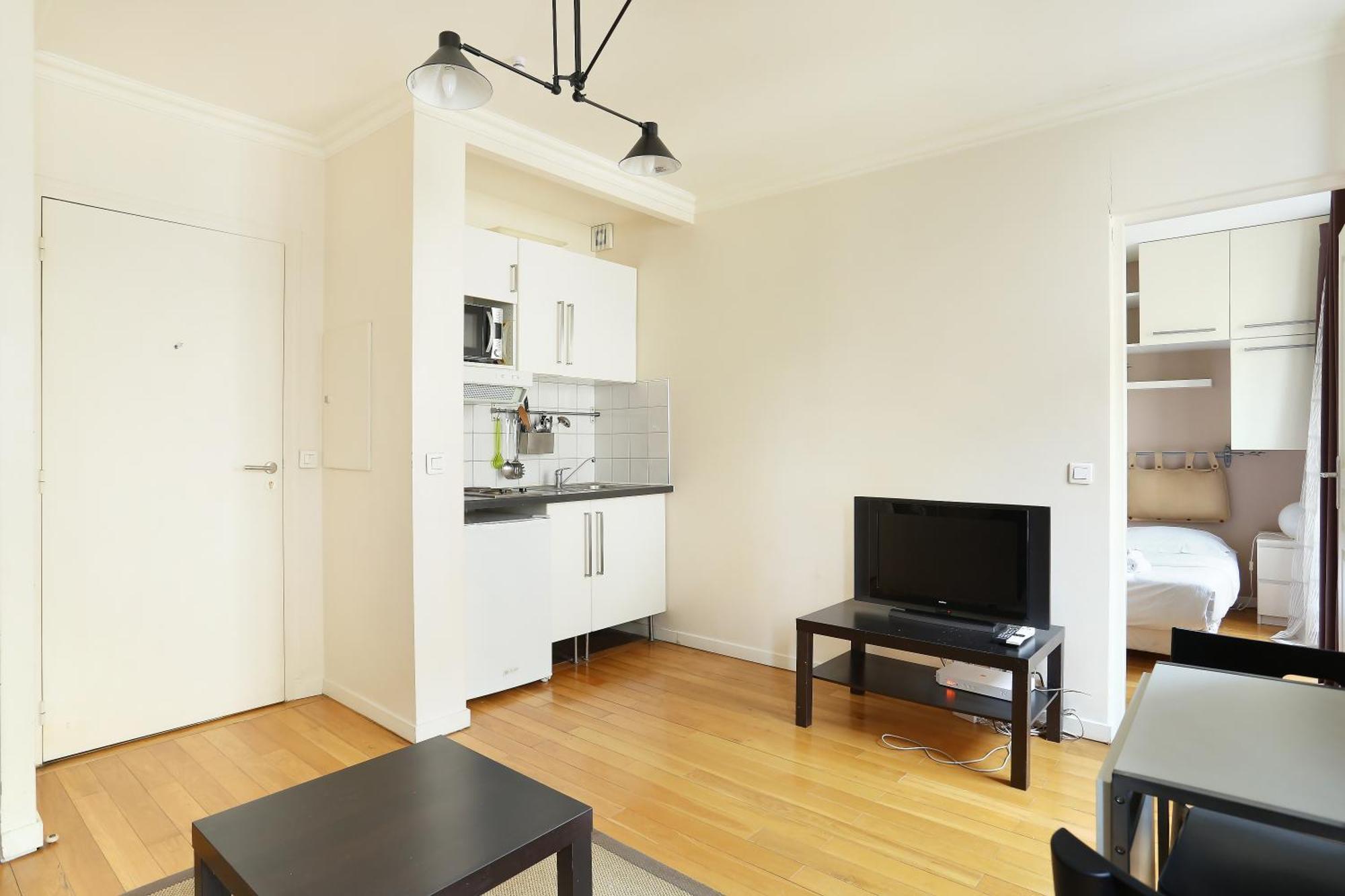 Pick A Flat'S Apartments In Batignolles - Rue Biot パリ エクステリア 写真