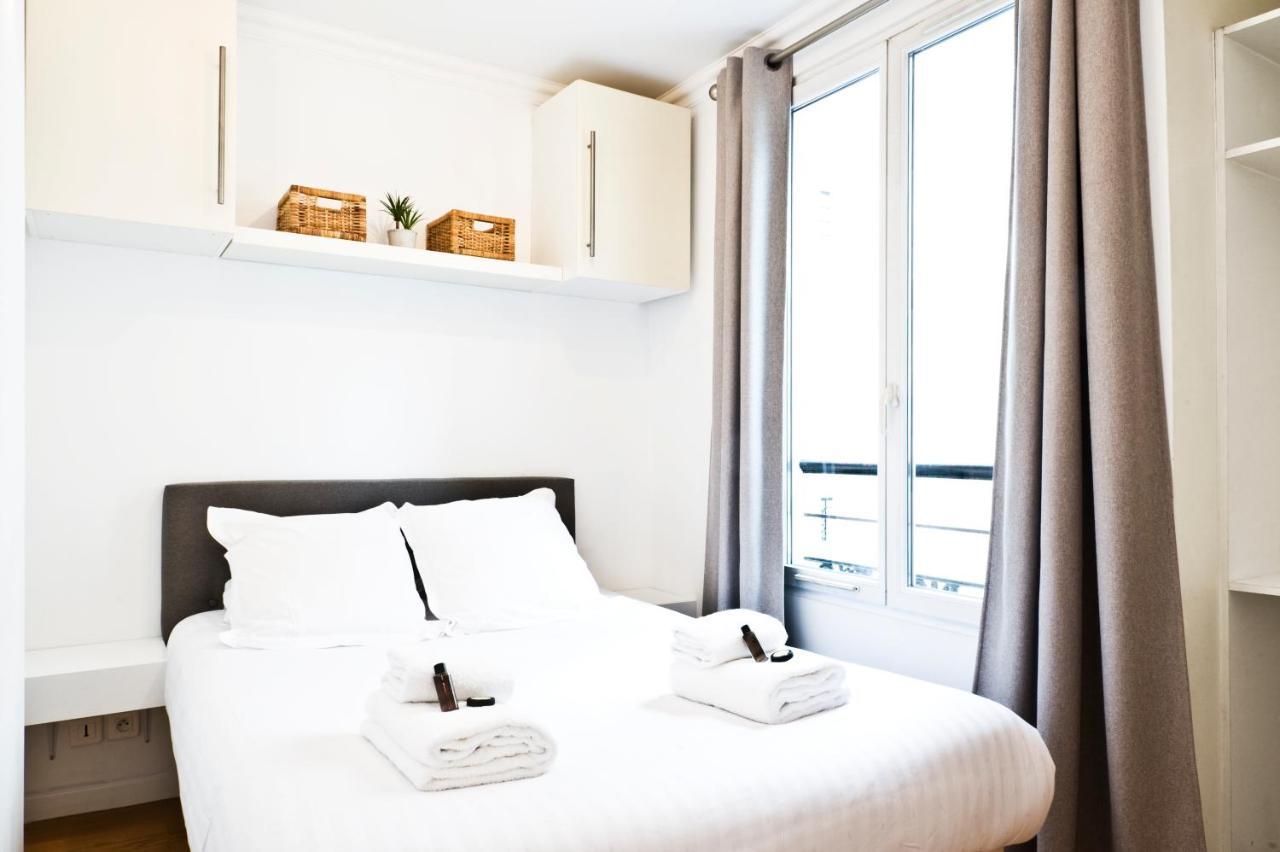 Pick A Flat'S Apartments In Batignolles - Rue Biot パリ 部屋 写真