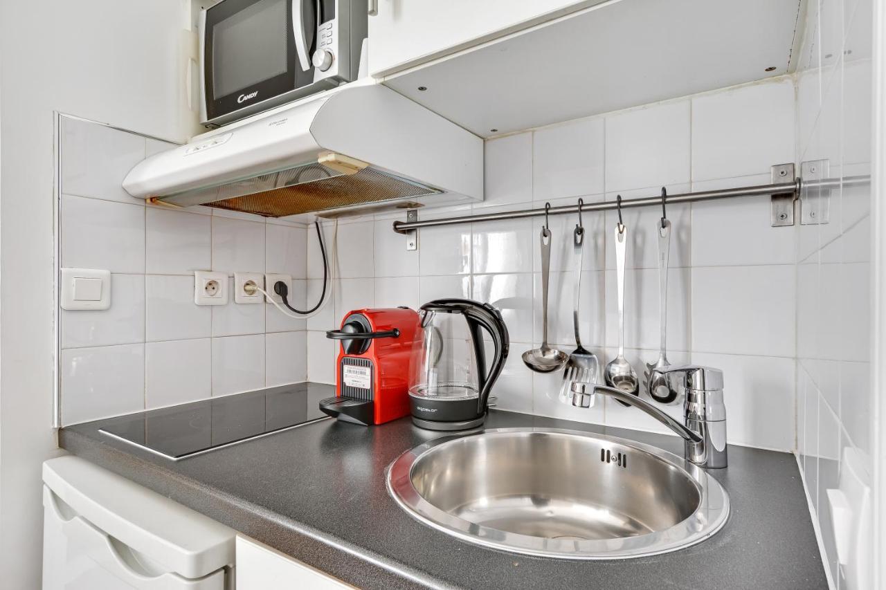Pick A Flat'S Apartments In Batignolles - Rue Biot パリ エクステリア 写真